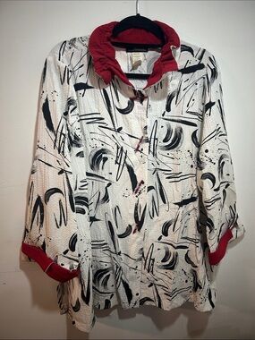 Moonlight Y&S Fashion Design Abstract Paint Stroke Black & White Button Blouse